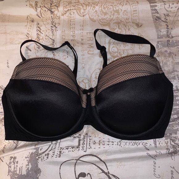 Super sexy black bra! - Picture 1 of 3